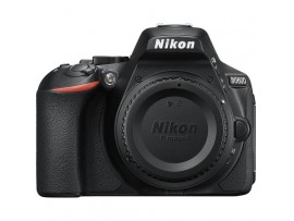 Nikon D5600 Body Only (Promo Cashback Rp 500.000 + Free Lens AF-P DX 18-55mm VR + SDHC 16GB + DSLR Bag)